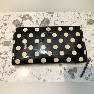 Polka dot Kate Spade wallet